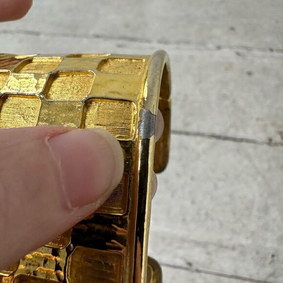 Sold - Picture 6 of 10